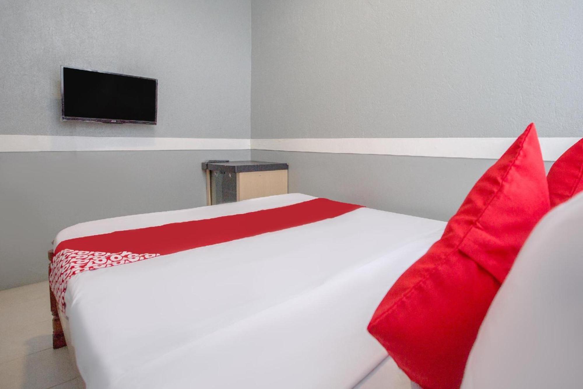 Oyo 588 Sunrock Resort Antipolo Extérieur photo